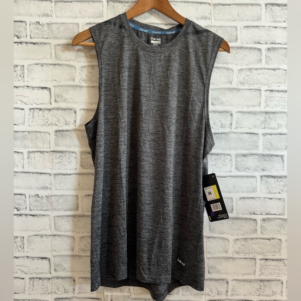 NWT! Men’s HUK gray loose fit water wicking tank top Medium